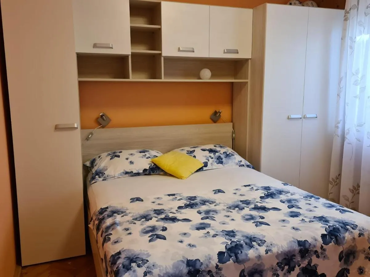 Apartmani Alena Trogir Apartment